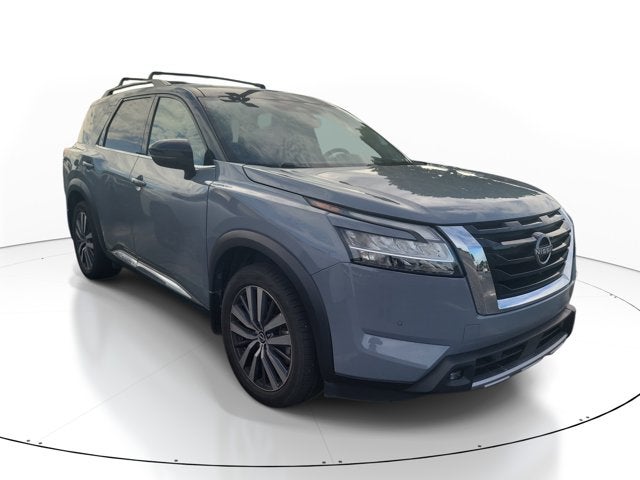 2022 Nissan Pathfinder Platinum