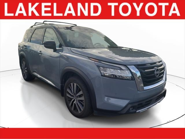 2022 Nissan Pathfinder Platinum