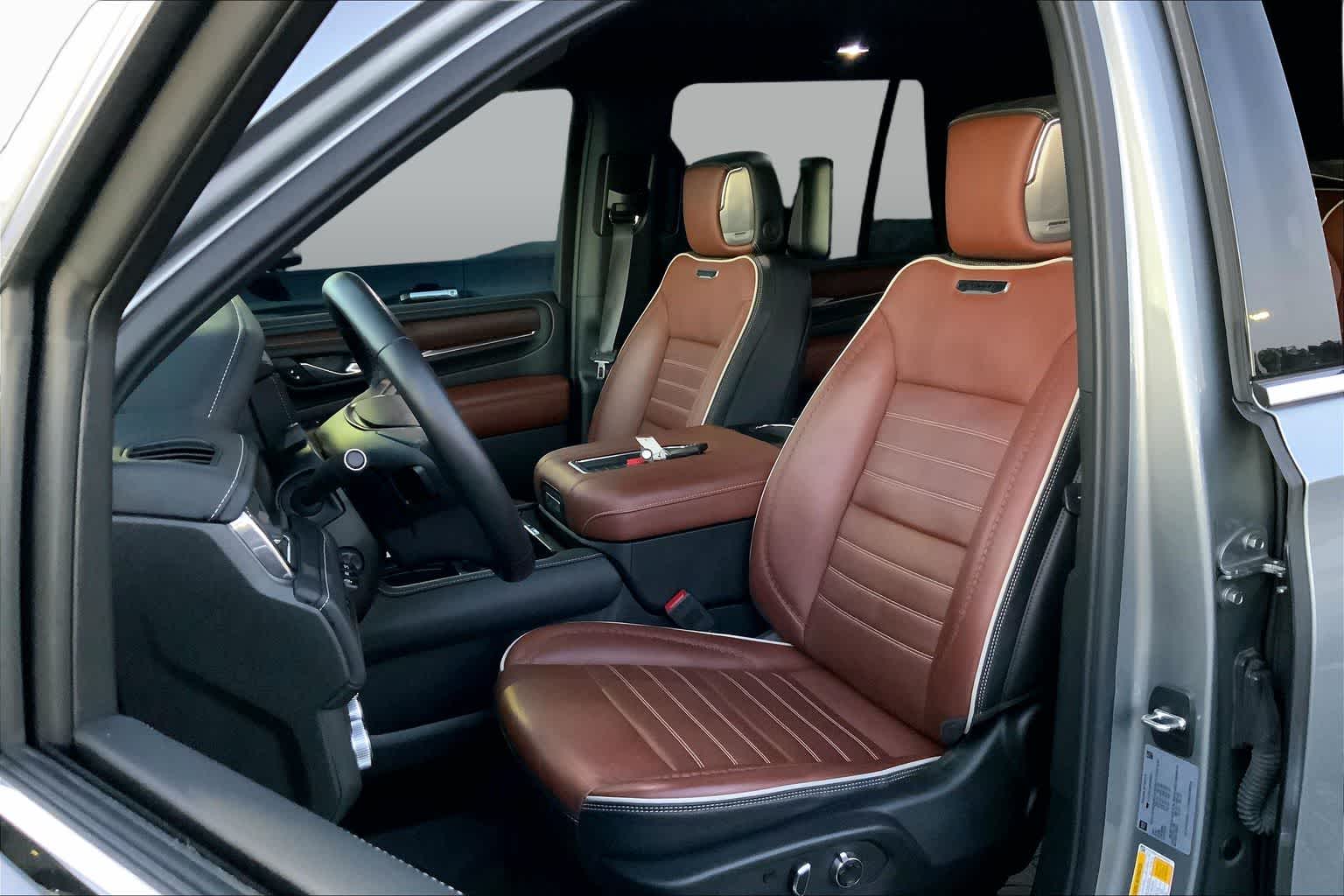2023 GMC Yukon Denali Ultimate Denali Ultimate