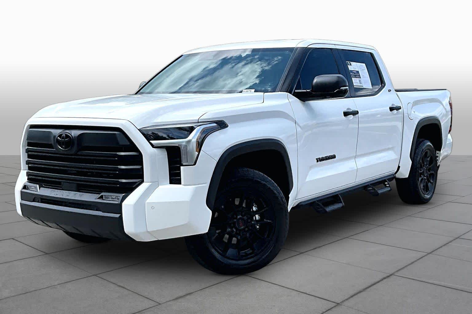 2024 Toyota Tundra 4WD SR5