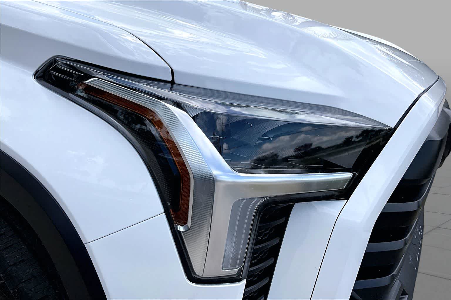 2024 Toyota Tundra 4WD SR5