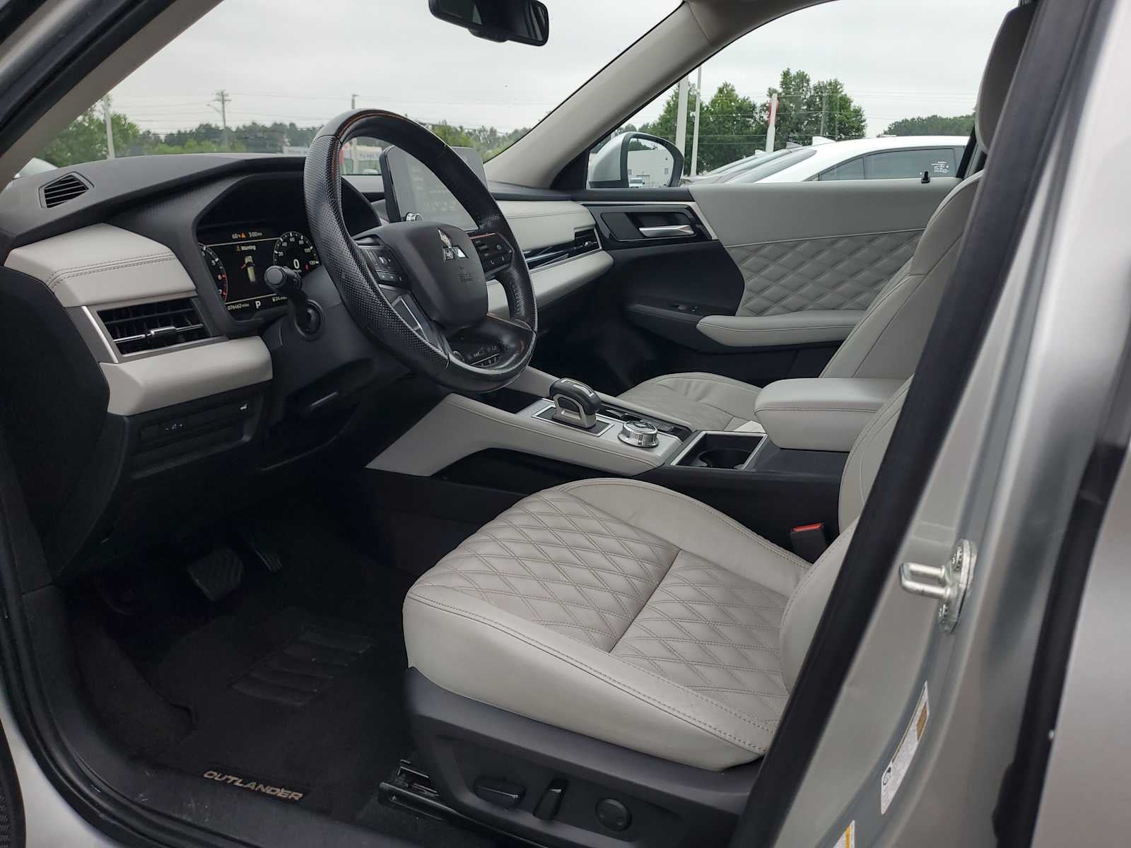 2022 Mitsubishi Outlander SEL