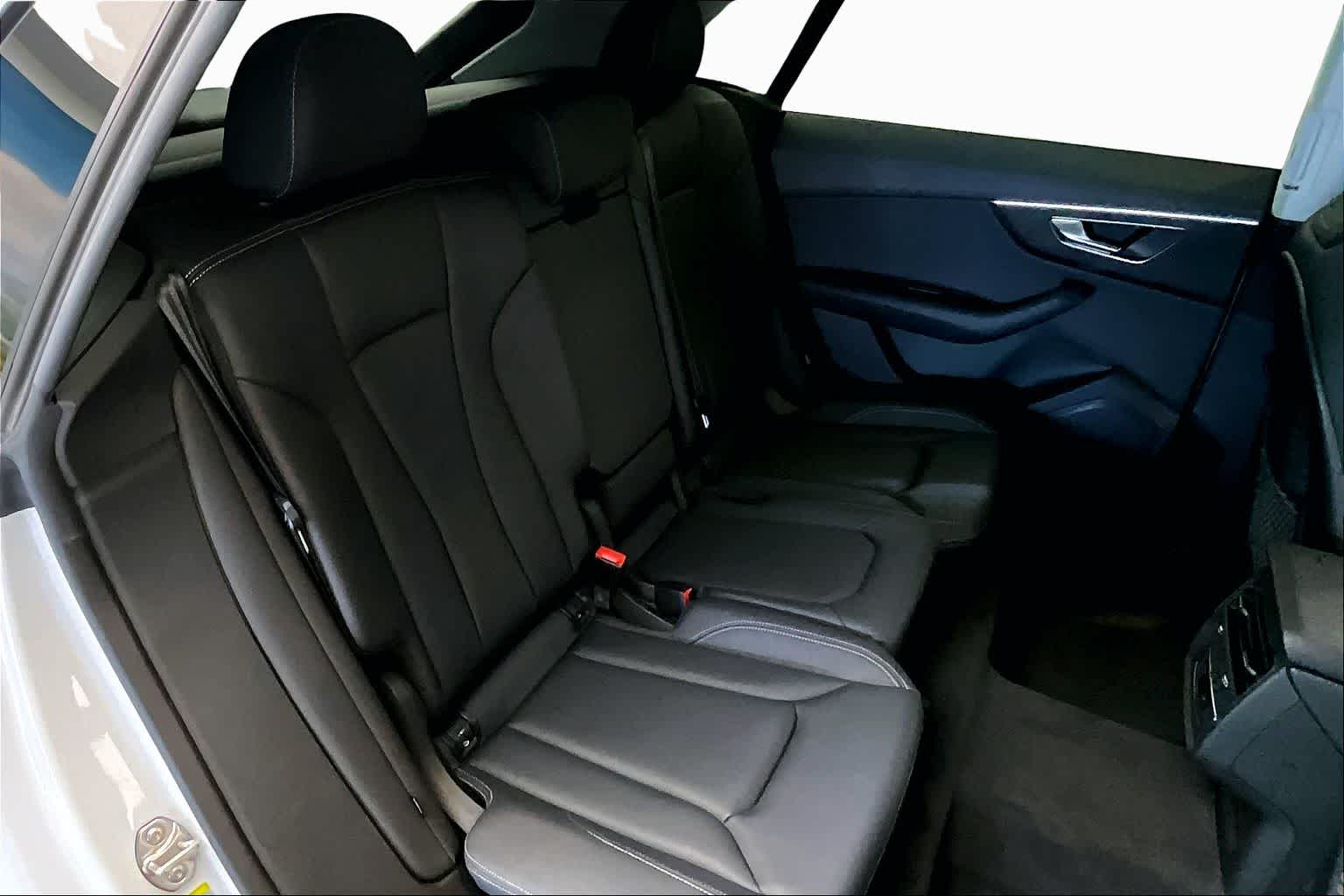 2023 Audi Q8 Premium