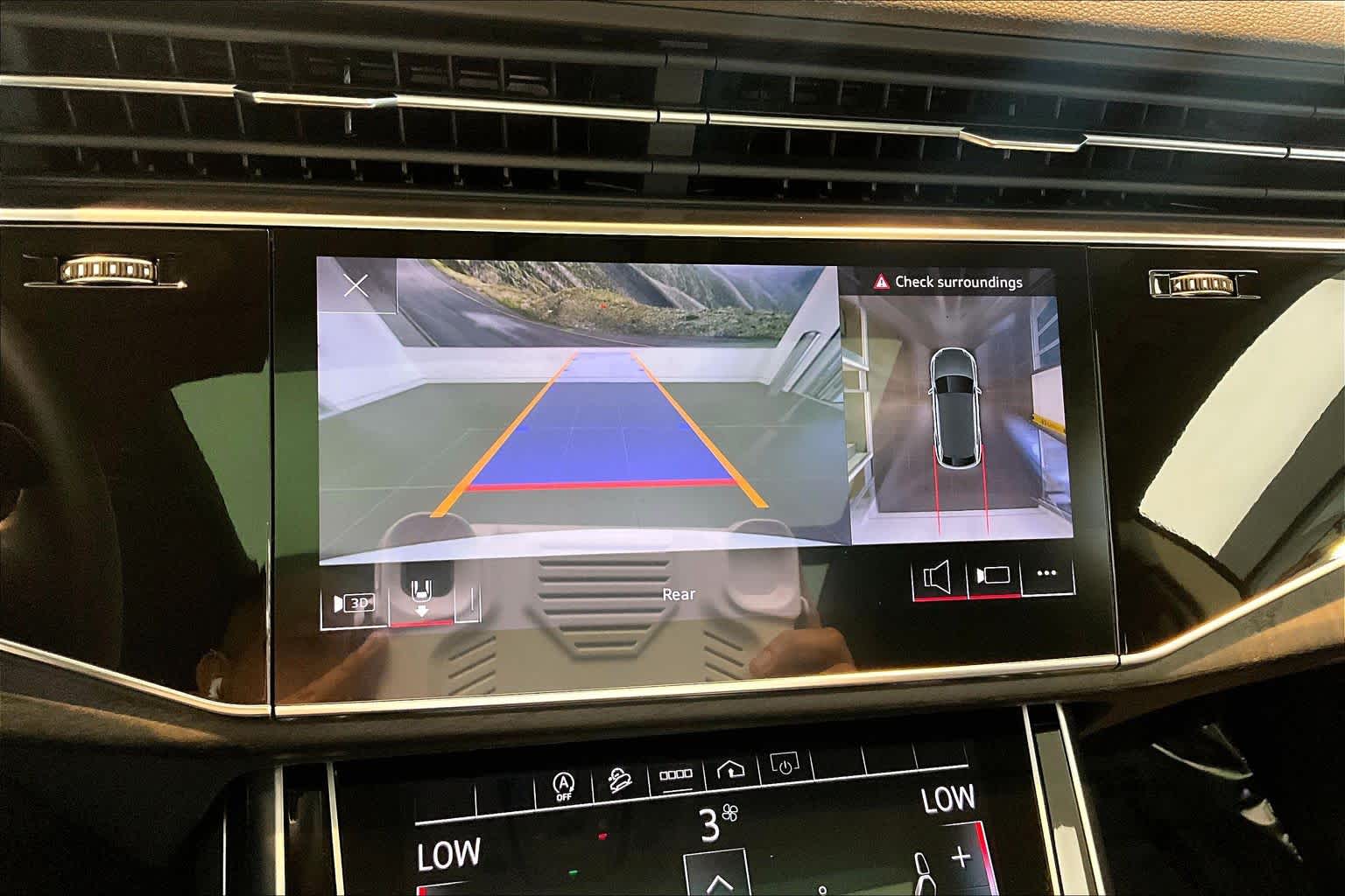 2023 Audi Q8 Premium