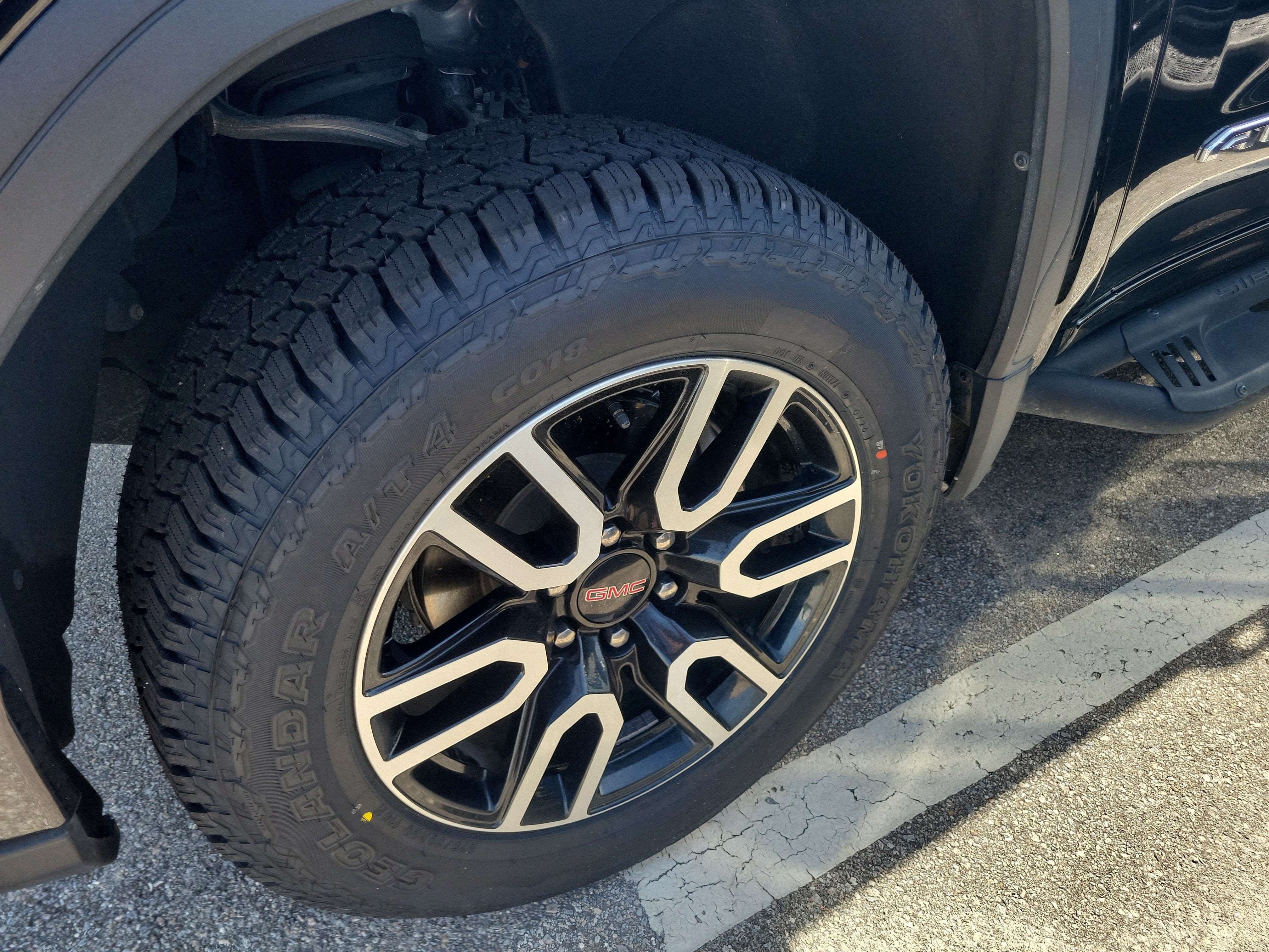 2024 GMC Sierra 1500 AT4