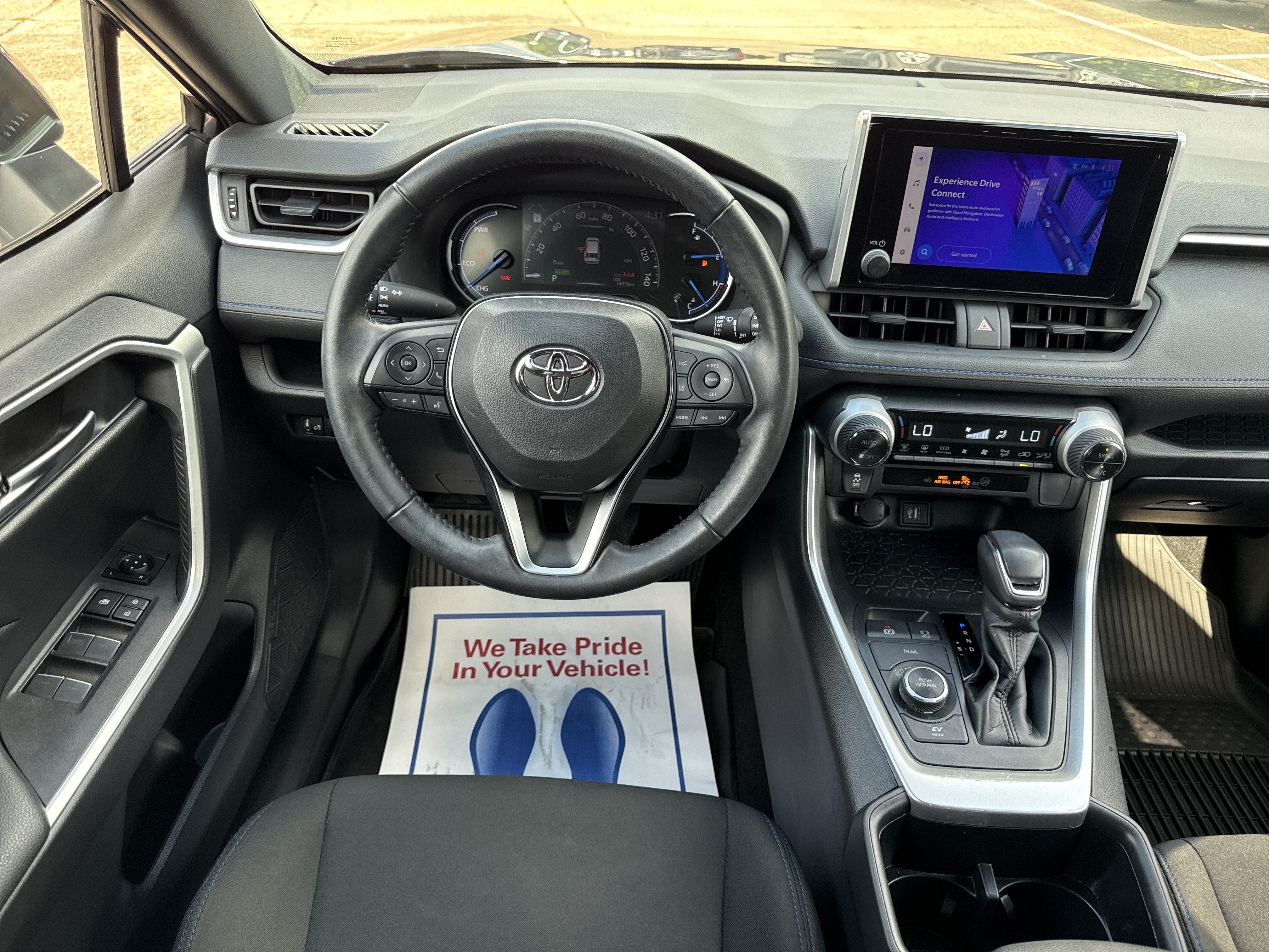 2024 Toyota RAV4 Hybrid SE